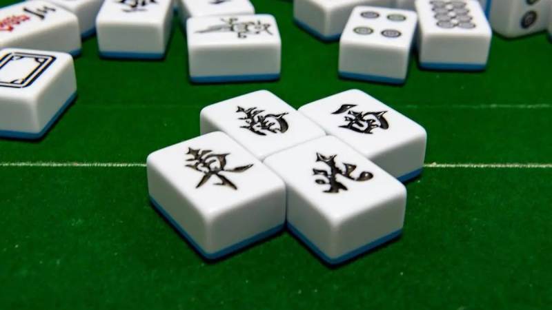 掼蛋组合牌型的优先级判断